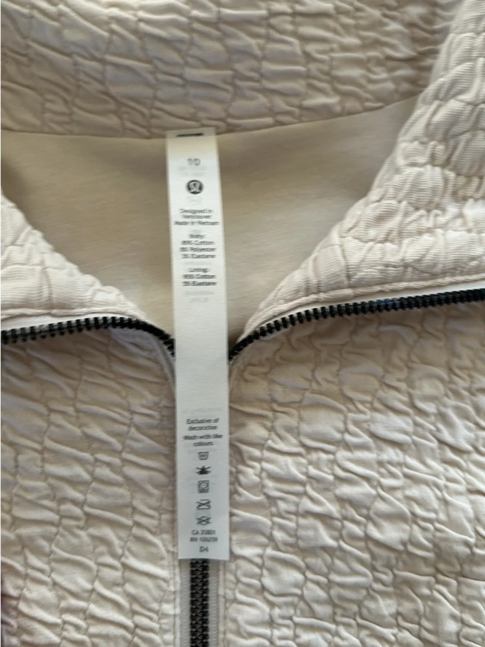 Lululemon Rippled Jacket - Picture 4 of 5